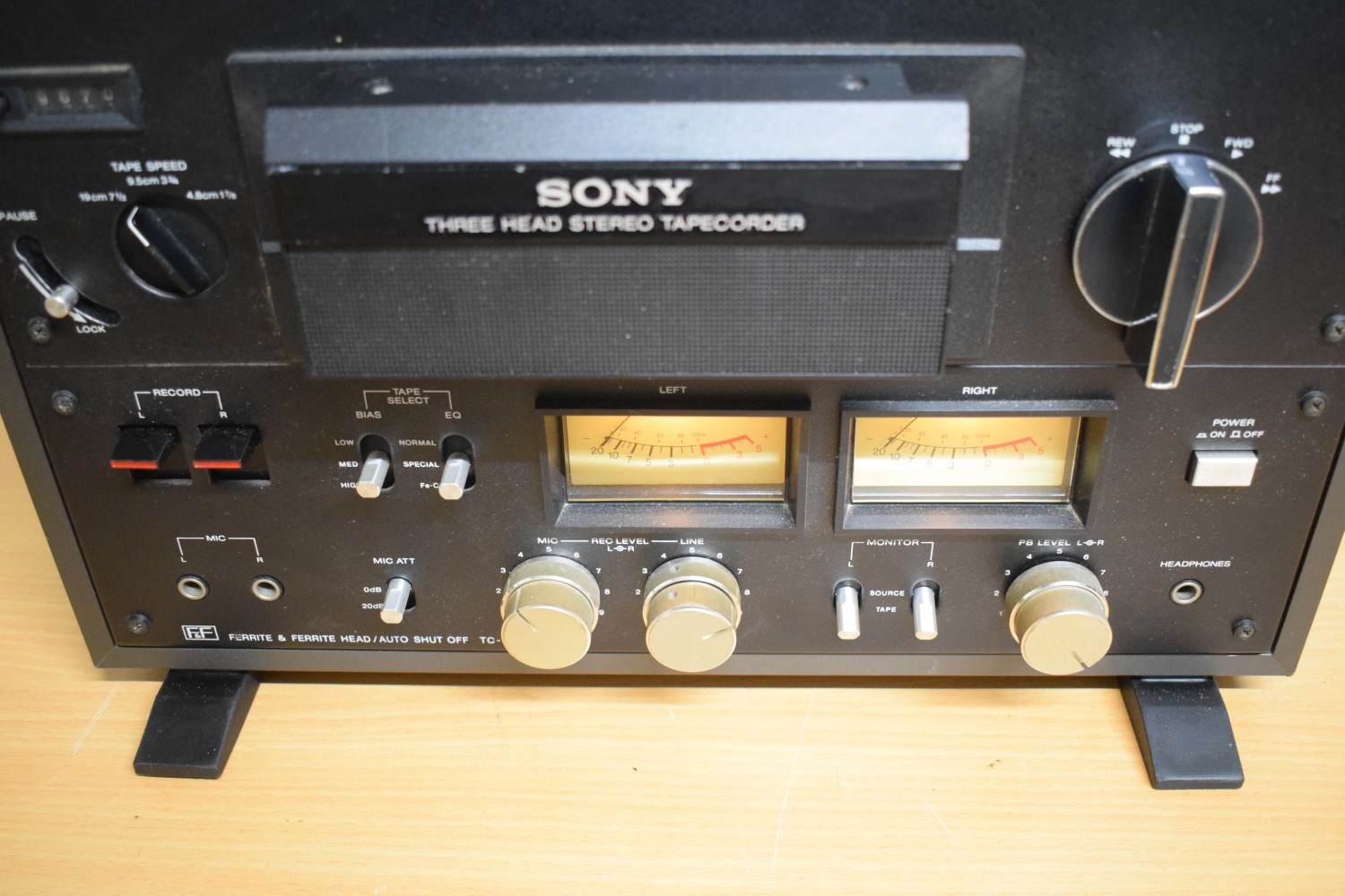 Sony TC-399 Voetjes Set – 3D Reproductie