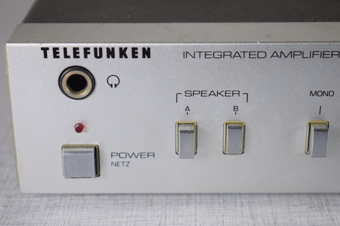 Telefunken RA-100 Stereo Versterker