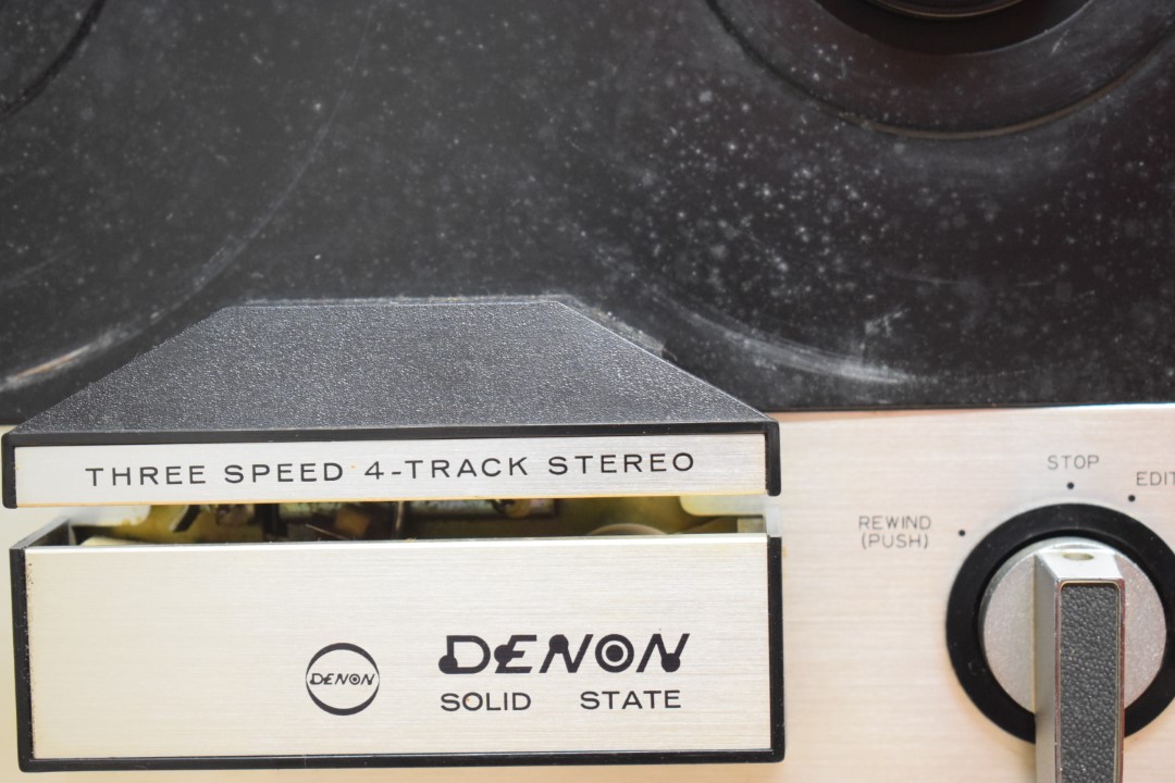 Denon 7H-41 – zeldzame 4 Sporen bandrecorder
