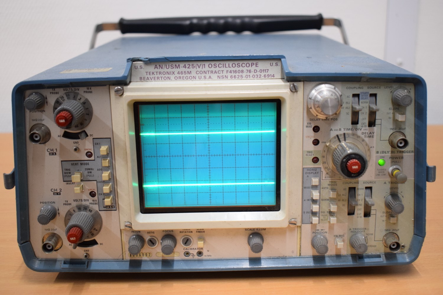 Tektronix 465M 2-Kanalen 100Mhz. Oscilloscope