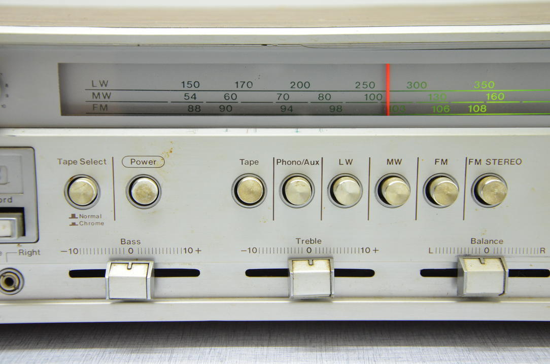 Soundesign 5556 Receiver / cassettedeck combinatie