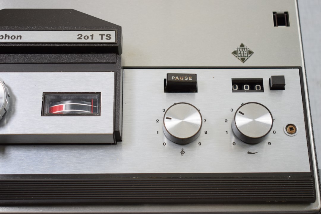 Telefunken Typ 201 TS vroege transistor bandrecorder