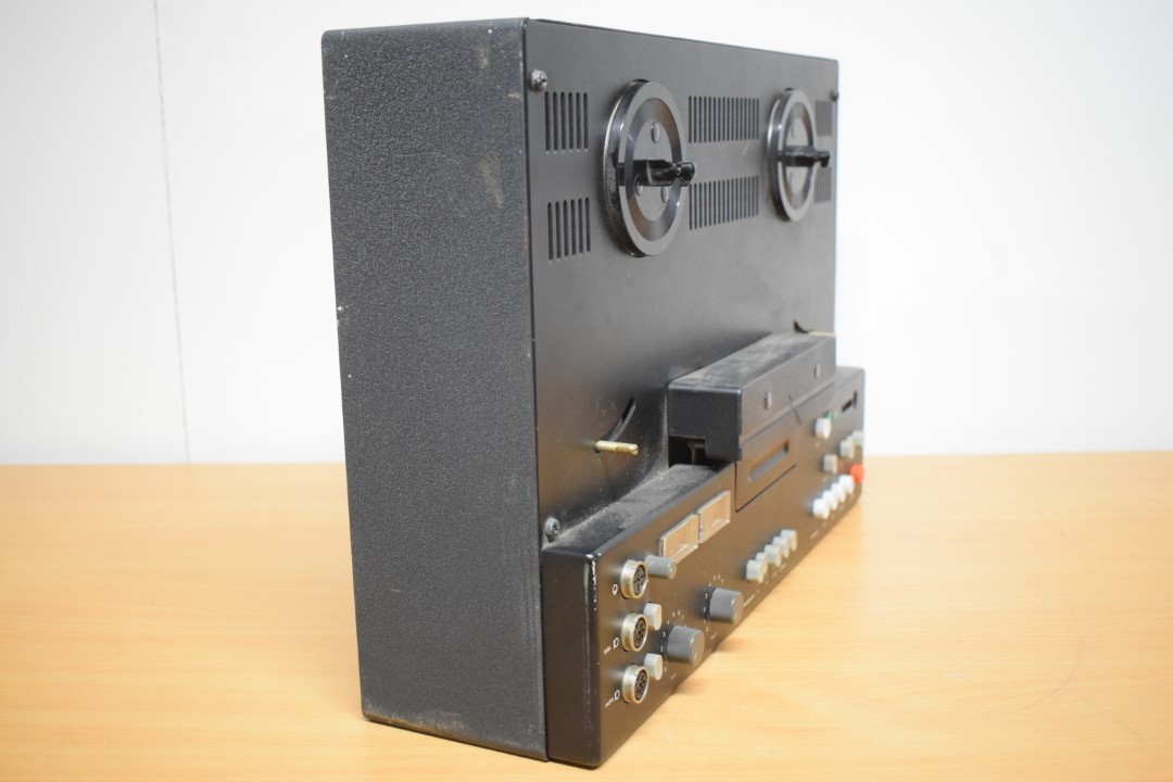 Braun TG-1000 Zwart – 4Track Stereo Bandrecorder
