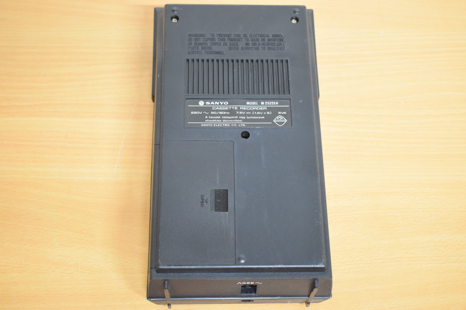 Sanyo Model M 2522EH Draagbaar cassettedeck