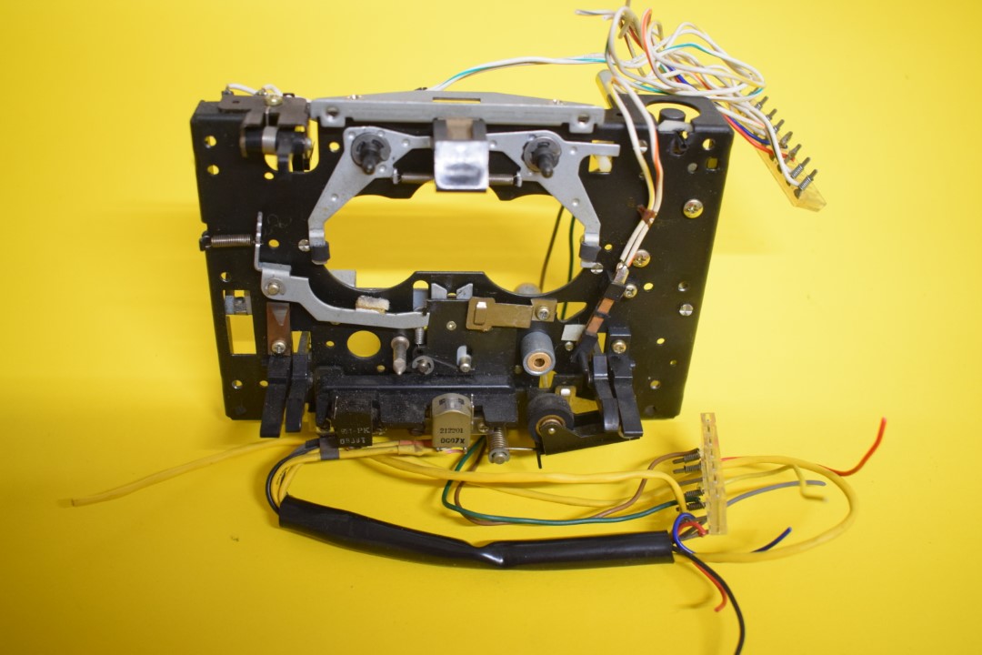 Marantz SD6020 cassettedeck – Mechanische systeem met geluidskoppen